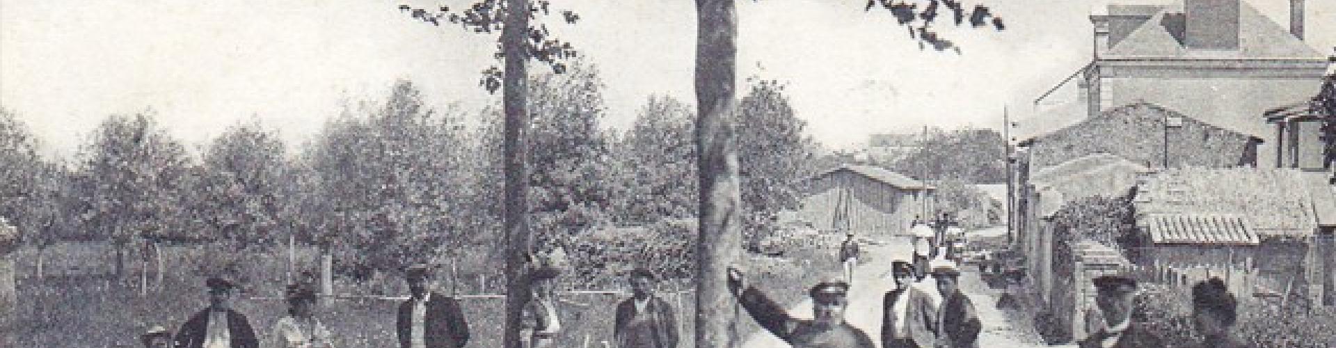 17 > Le village de la Martinière, le château, les maisons de capitaines, les cafés et le moulin à vent