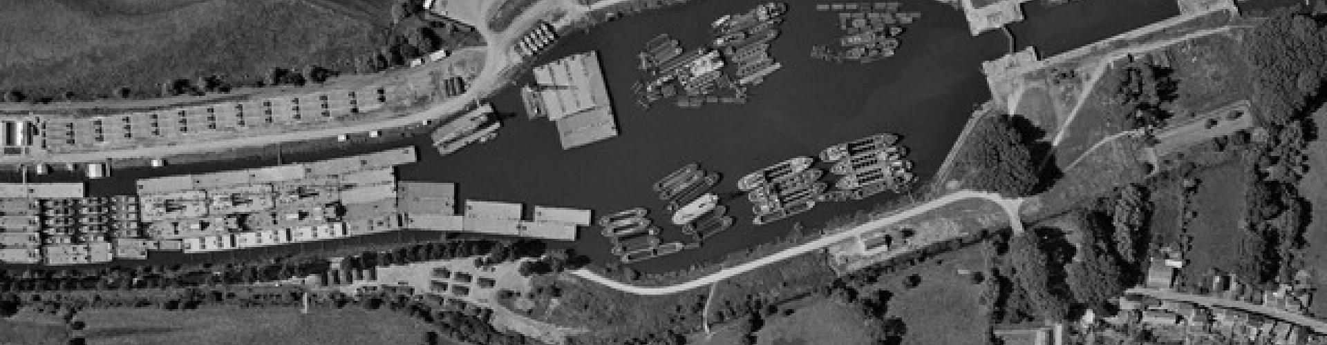 19 > Le camp des Américains, les barrages sur le canal de la Martinière et les voiliers