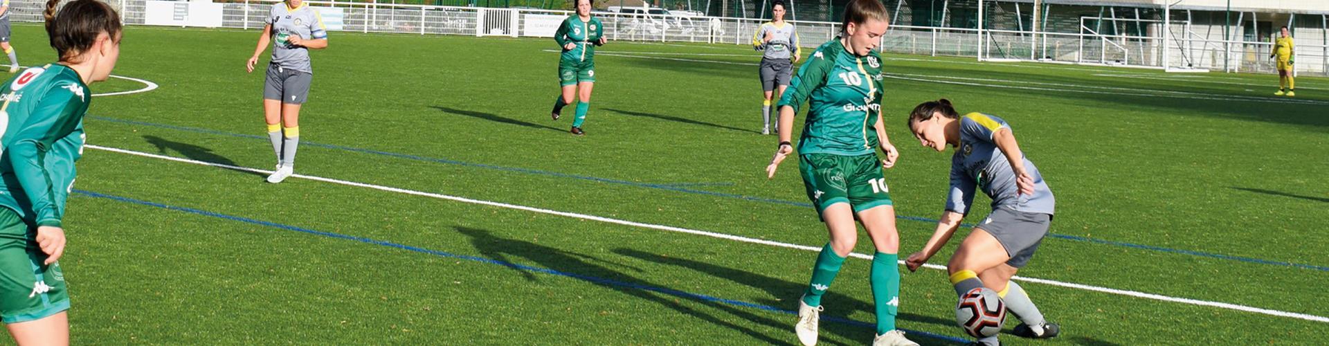 Terrain de foot synthétique de Brins utilisé FCBL